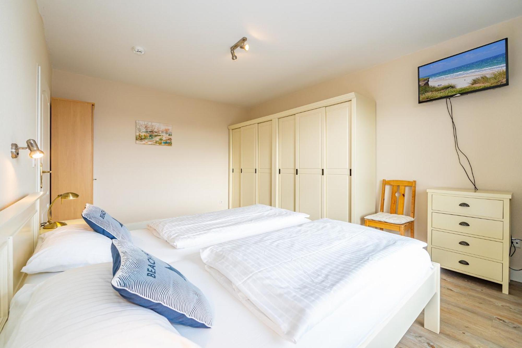 Moderne 2 Zimmerwohnung Mit Grossem Suedbalkon In Der Ersten Etage * Westerland