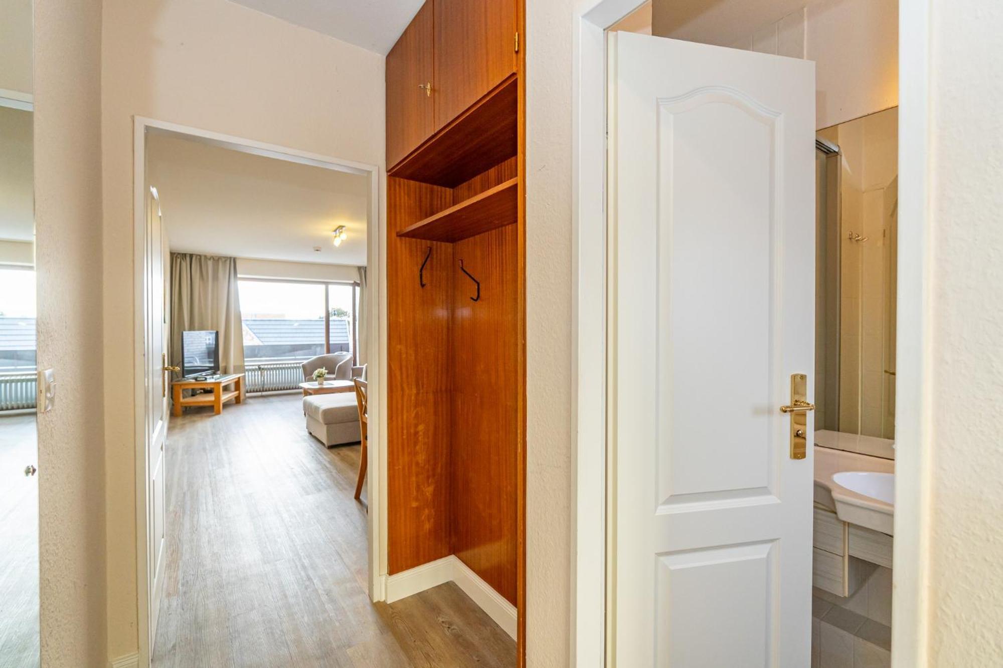 Apartment Moderne 2 Zimmerwohnung Mit Grossem Suedbalkon In Der Ersten Etage *